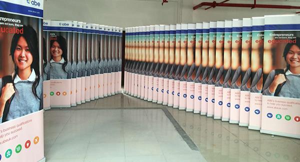 易拉寶展架可以反復(fù)使用嗎