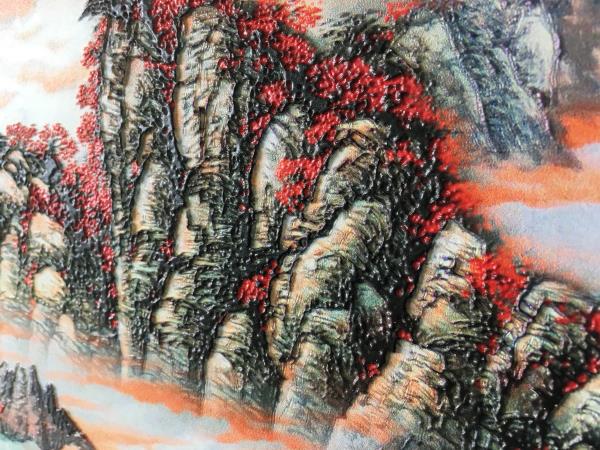 UV打印機(jī)打印產(chǎn)品為什么會(huì)出現(xiàn)偏色？