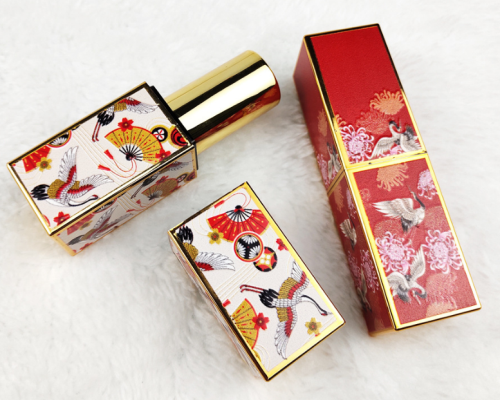 UV打印機(jī)打印的口紅管圖案效果好嗎